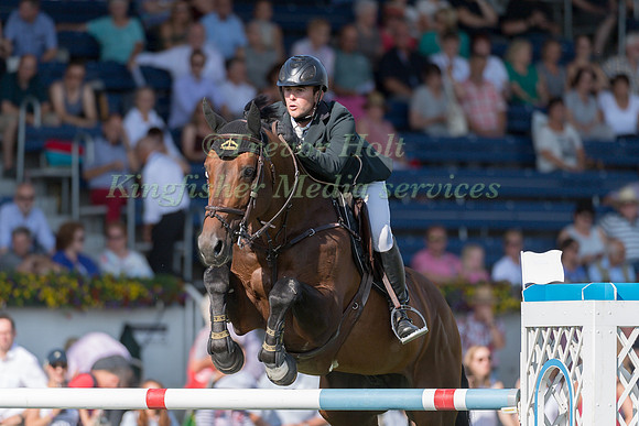 LORENZA DE LUCA AND JEUNESSE VAN'T PARADIJS