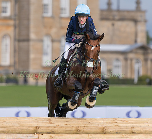 BELLA INNES KER (GBR) RIDING CAROLYN