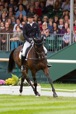 SAM  GRIFFITHS (AUS) RIDING HAPPY TIMES