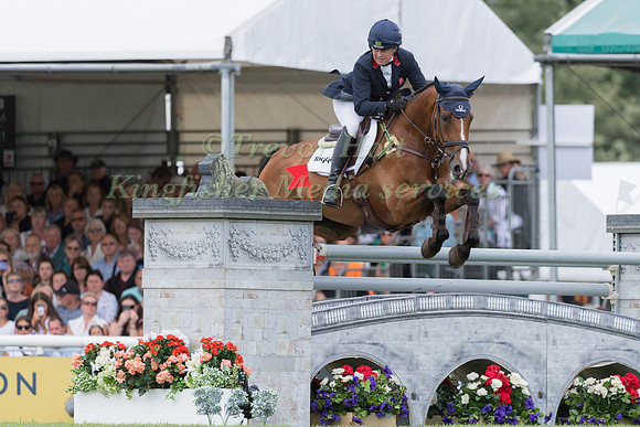 Pippa Funnell (GBR) and Majas Hope