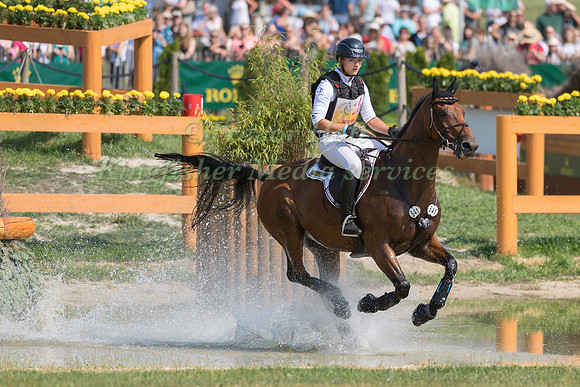 JULIA KRAJEWSKI (GER) AND  SAMOURAI DU THOT