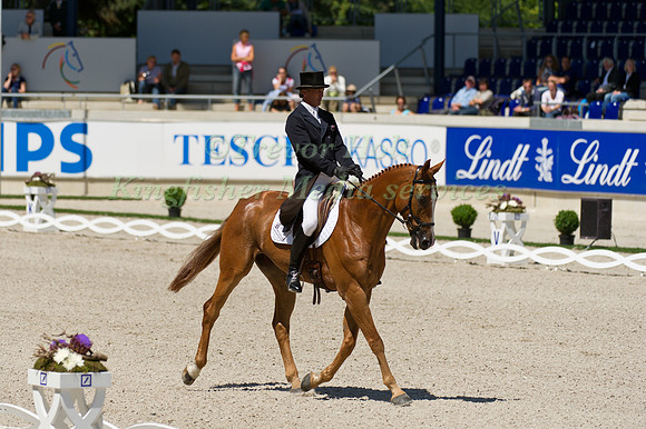 Andrew Nicholson and Nereo