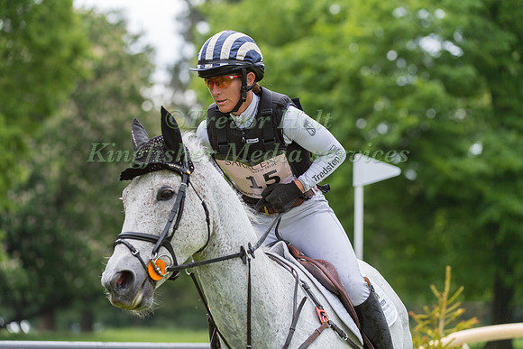 CAROLINE POWELL (NZL) AND SERGEANT CRISP