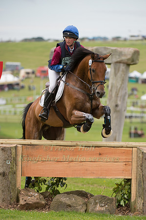 Hannah Bate (GBR) riding Don Quidam