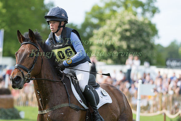 Rosalind Canter (GBR) and Lordships Graffalo