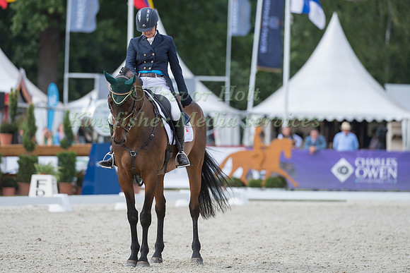 RACHEL ROBINSON (GBR) AND MJI LIMMERICK BELL