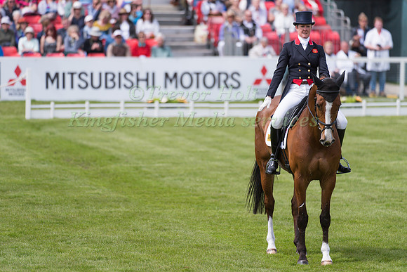 Nicola Wilson of Great Britain  and One Two Many