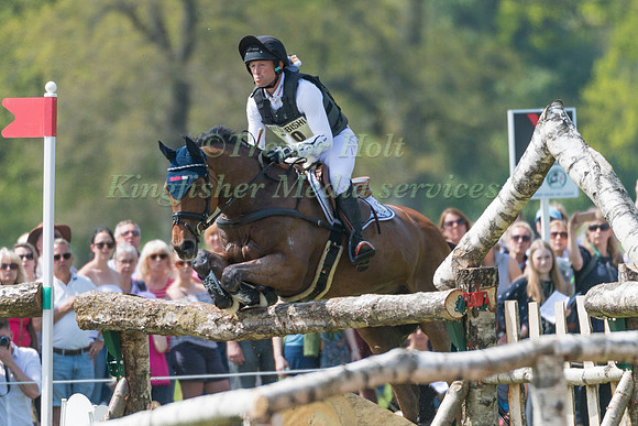 MICHAEL JUNG GER) RIDING  LA BIOSTHETIQUE - SAM FBW
