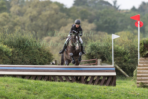 SAMMI BIRCH RIDING  THE KINCOOLEY CEILI