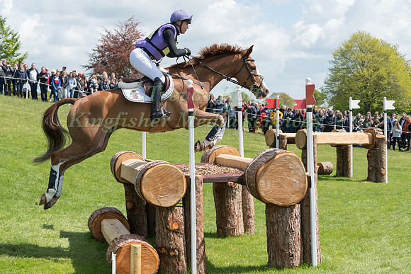 Emily King (GBR) and  Dargun