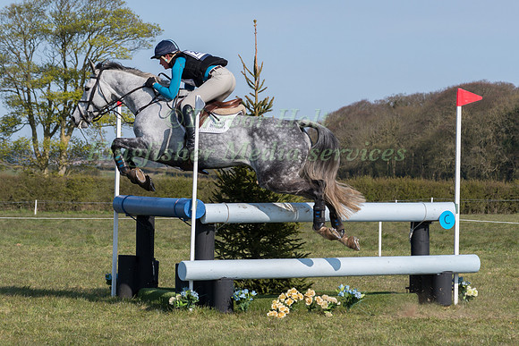 SOPHIE JENMAN RIDING LORDANA VH LEYSEHOF Z