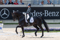 Charlotte Fry (GBR) and Glamourdale
