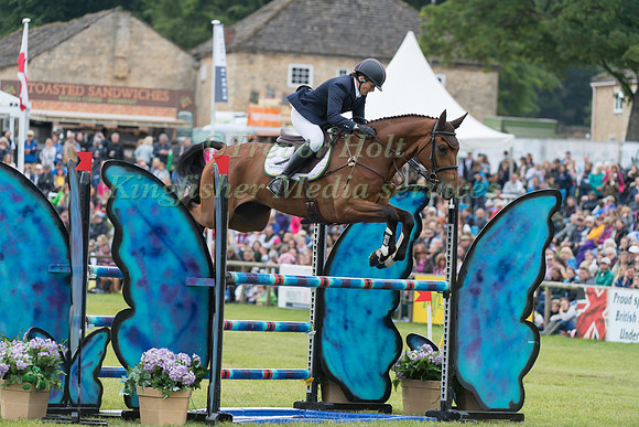 SELINA MILNES (GBR) AND IRON IV