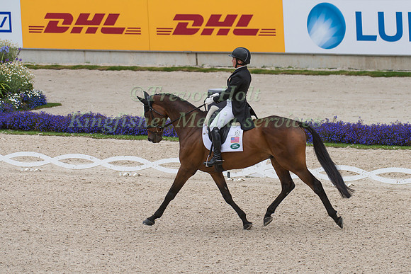 Hannah Sue Burnett (USA) and Harbour Pilot