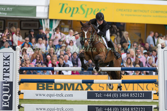 JAMES SOMMERVILLE (GBR) AND TALENT TAKING PART IN THE SHOWJUMPING PHASE OF THE CCI THREE STAR COMPETITION AT THE 2017 EQUI-TREK BRAMHAM INTERNATIONAL HORSE TRIALS
