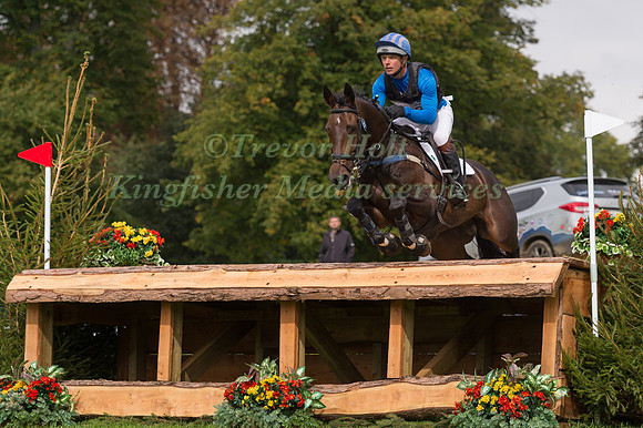 MICHAEL JACKSON (GBR) RIDING NOREWAY HARRY