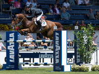 GUY WILLIAMS AND CASPER DE MUZE