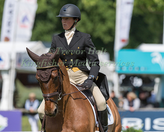 HELEN WITCHELL (GBR) AND IRMANI D09