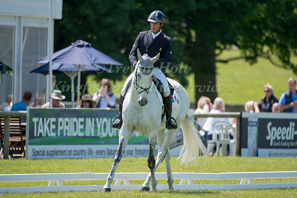 Cedric Lyard (FRA) riding Cadeau Du Roi