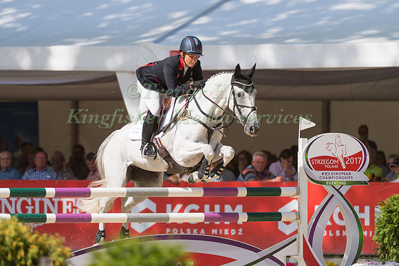 GEMMA TATTERSALL (GBR) AND  QUICKLOOK V