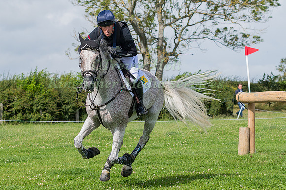 OLIVER TOWNEND RIDING  BALLAGHMOR CLASS