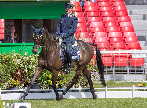 Andreas Ostholt of Germany riding So Is Et