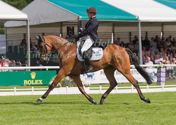 Tom McEwen (GBR) and Toledo De Kerser