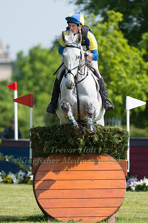 Tyler  Cassells (GBR) riding  Machismo Star