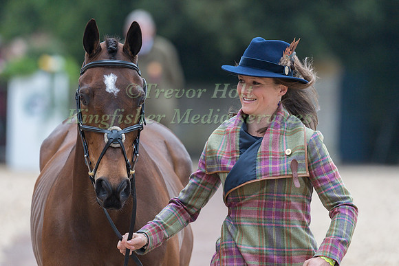 Katie Preston (GBR) and  Templar Justice