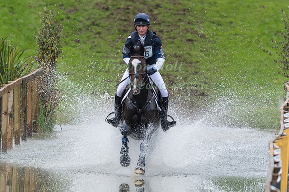 EMILY LLEWELLYN (GBR) RIDING EMIRATI NIGHTSKY