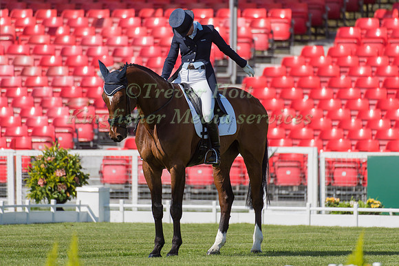 Jodie Amos of Great Britain  riding Figaro Van Het Broekxhof