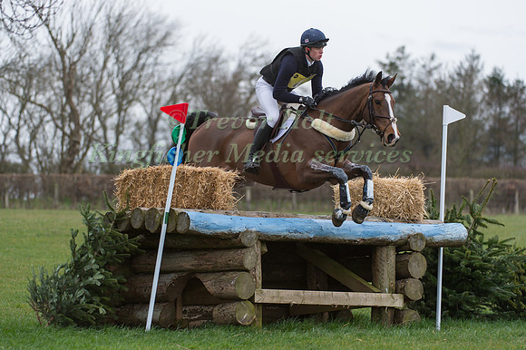 Sam Ecroyd riding Tullaher Sunrise