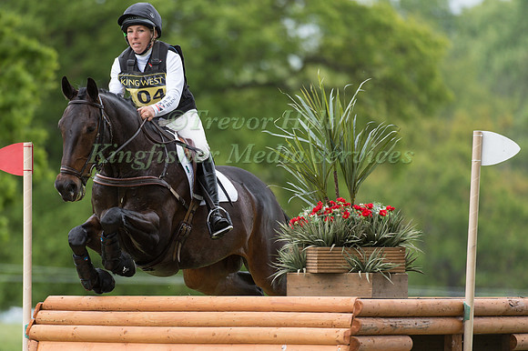 Helen Tomlin Riding  Jendali Lad