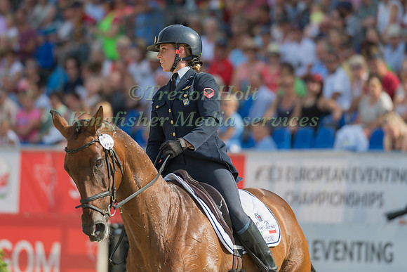 VITTORIA PANIZZON (ITA) AND CHEQUERS PLAY THE GAME