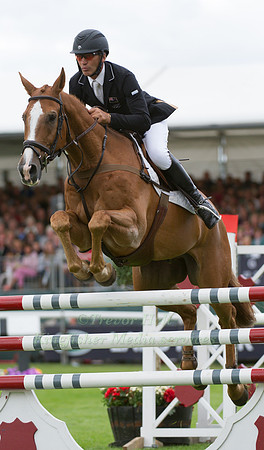 Andrew Nicholson and Nereo