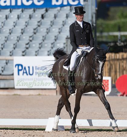 MARK TODD (NZL) AND DUSK TIL DAWN