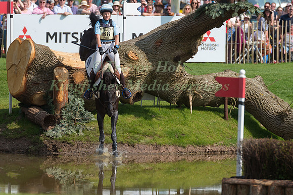 JONELLE PRICE (NZL) RIDING  CLASSIC MOET
