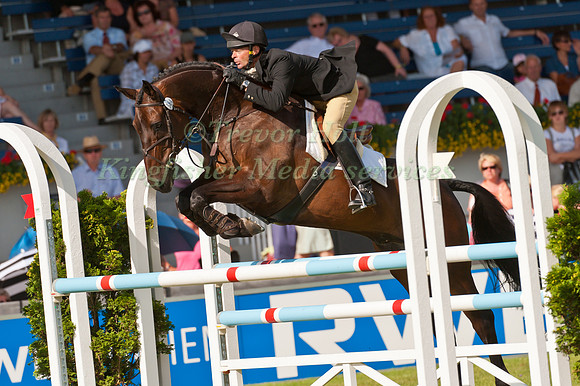 Gianluca Gardini and Lion Dancer