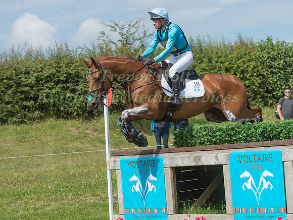 IZZY TAYLOR (GBR) AND ARTFUL TRINITY