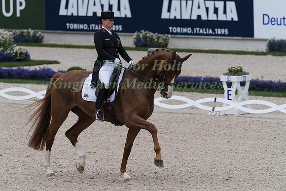 ISABELLE WORTH (GER) AND BELLA ROSE 2