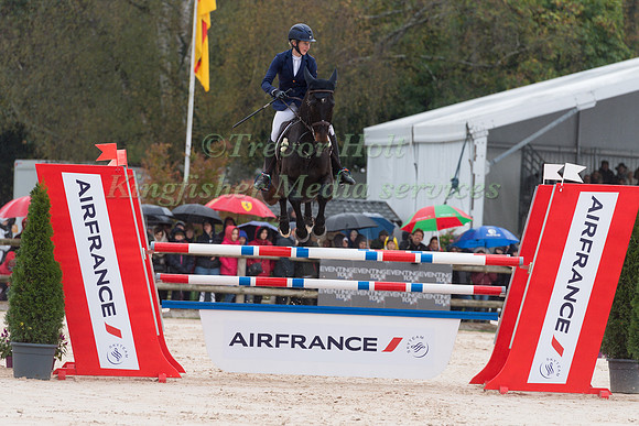 SIAN COLEMAN (GBR) AND KILROE HERO