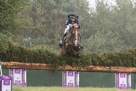 LOUISE HARWOOD RIDING  CARLINGFORDS HES A CLOVER