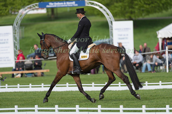 BILL  LEVETT (AUS) RIDING  SHANNONDALE TITAN COMPETING IN THE  DRESSAGE PHASE OF THE  CIC THREE STAR EVENT RIDERS MASTERS  COMPETITION AT THE  2017 DODSON AND HORRELL  CHATSWORTH INTERNATIONAL HORSE T
