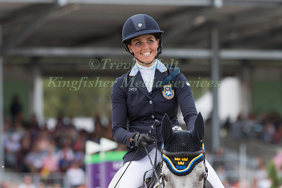 Louise Romeike (SWE) and Waikiki