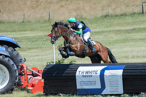 JOSHUA NOAKES (GBR) AND DIAMONDS N GOLD