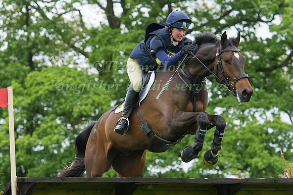 Ibby Macpherson (GBR) riding Evantos K