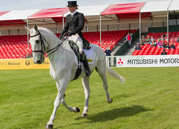 Louisa Milne Home (GBR) riding King Eider
