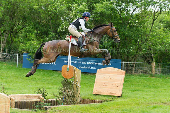 Pippa Funnell (GBR) riding Mirage D'Elle