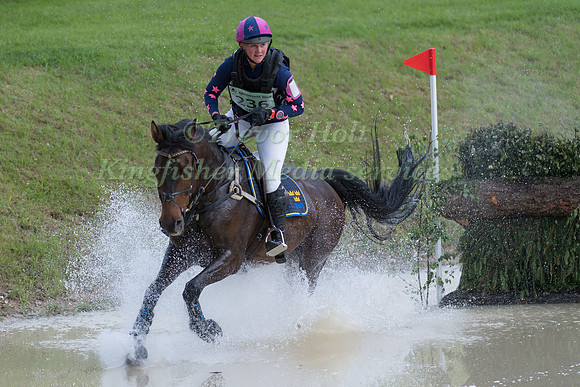 HANNA  BERG (SWE) AND QUITE SURVIVOR