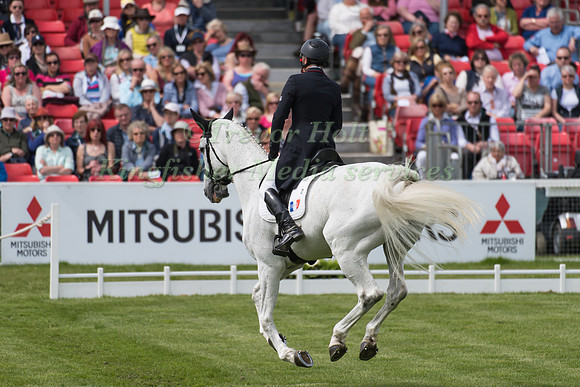 Rodolphe Scherer of France riding Makara de Montieger